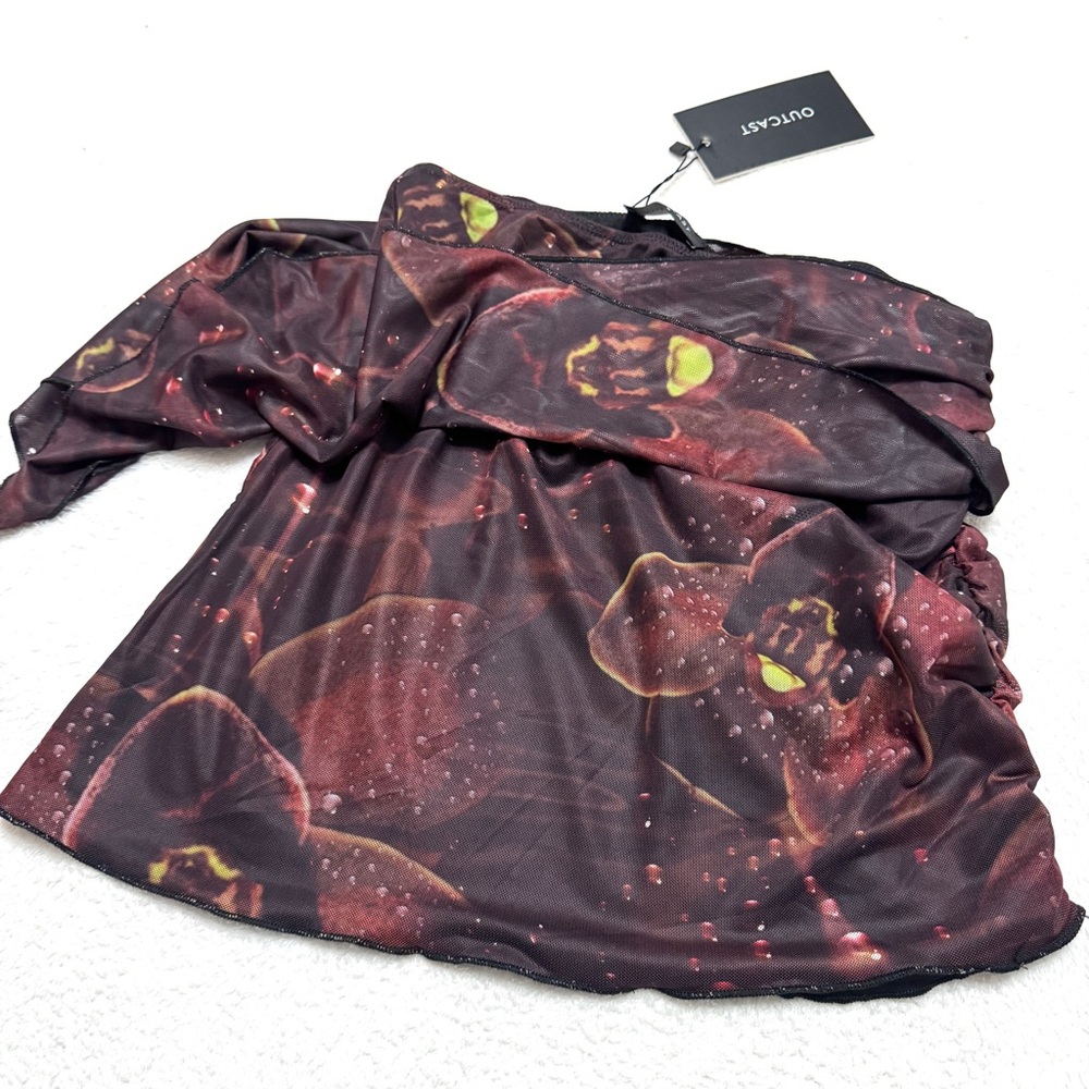 OUTCAST sz S ELIZA MINI SKIRT MUSE NWT planets space print - Picture 3 of 8